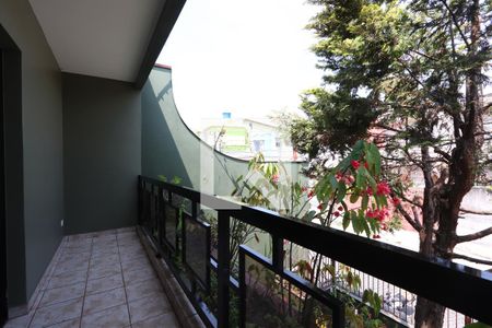 Casa à venda com 286m², 4 quartos e 4 vagasVaranda da suíte