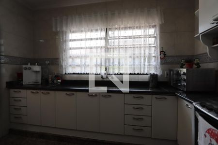 Casa à venda com 286m², 4 quartos e 4 vagasCozinha