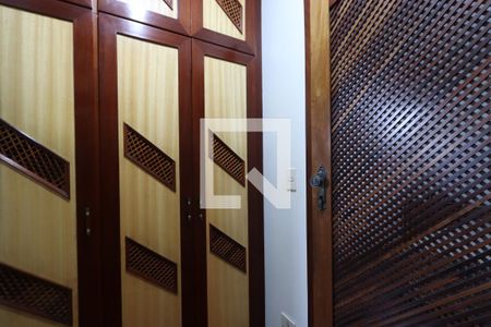Casa à venda com 286m², 4 quartos e 4 vagasCloset da suíte
