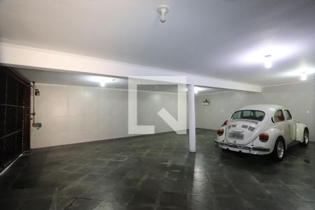 Casa à venda com 286m², 4 quartos e 4 vagasGaragem