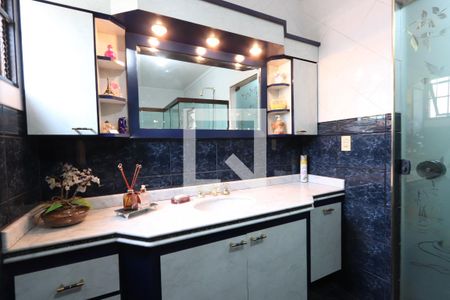 Casa à venda com 286m², 4 quartos e 4 vagasBanheiro da Suíte