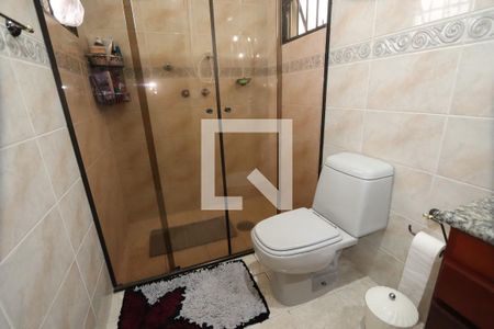 Casa à venda com 286m², 4 quartos e 4 vagasBanheiro Social