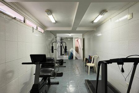 Casa de condomínio à venda com 600m², 4 quartos e 4 vagasAcademia