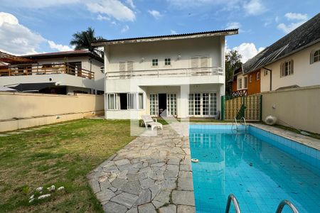 Casa de condomínio à venda com 600m², 4 quartos e 4 vagasPiscina