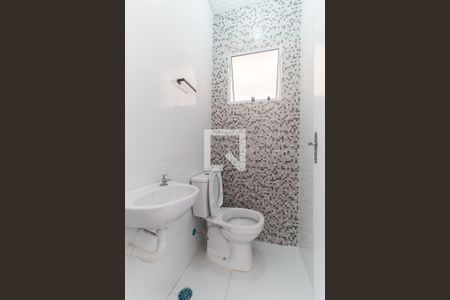 Lavabo de casa de condomínio para alugar com 2 quartos, 64m² em Vila Áurea, Poá