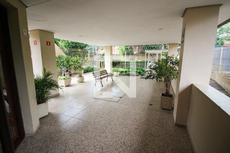 Apartamento à venda com 42m², 1 quarto e 1 vagaHall de entrada