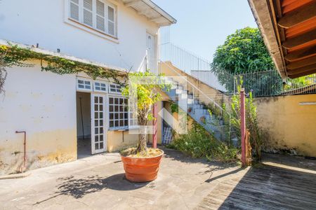 Casa à venda com 310m², 3 quartos e 3 vagasQuintal