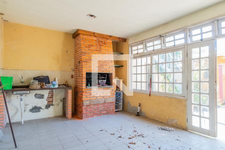 Casa à venda com 310m², 3 quartos e 3 vagasChurrasqueira