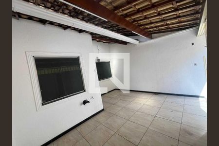 Casa à venda com 2 quartos, 71m² em Santa Branca, Belo Horizonte