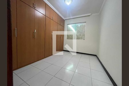 Casa à venda com 2 quartos, 71m² em Santa Branca, Belo Horizonte