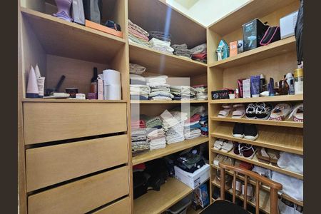 Casa à venda com 145m², 4 quartos e 3 vagas