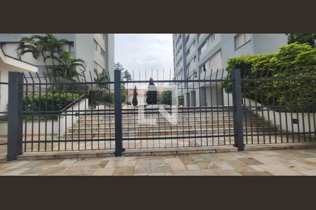 Apartamento à venda com 105m², 3 quartos e 1 vagaFachada