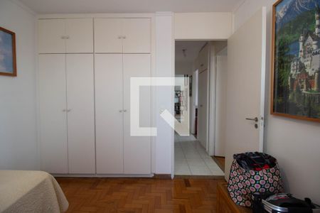 Apartamento à venda com 105m², 3 quartos e 1 vagaQuarto 1