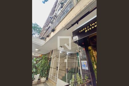 Apartamento à venda com 38m², 1 quarto e sem vagaFachada com cartaz QA