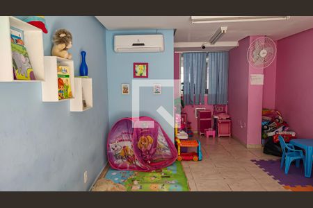 Apartamento à venda com 65m², 2 quartos e 1 vagaarea comum