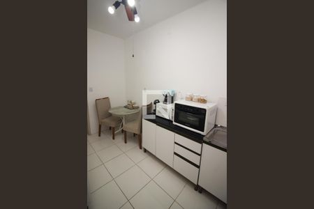 Apartamento à venda com 72m², 2 quartos e sem vagaCozinha
