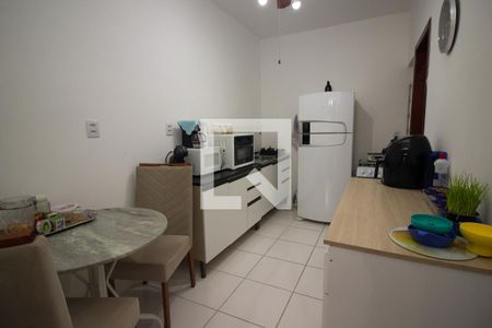Apartamento à venda com 72m², 2 quartos e sem vagaCozinha