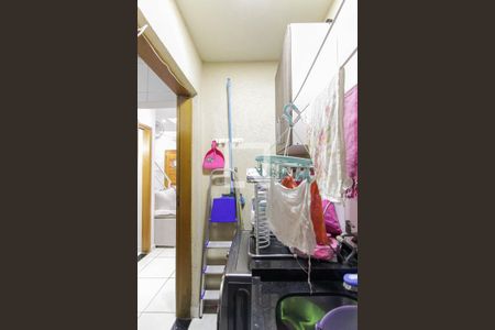 Casa de condomínio à venda com 65m², 2 quartos e 1 vagaÁrea de Serviço - Churrasqueira