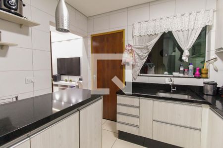 Casa de condomínio à venda com 65m², 2 quartos e 1 vagaCozinha