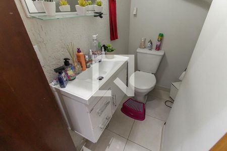 Casa de condomínio à venda com 65m², 2 quartos e 1 vagaBanheiro