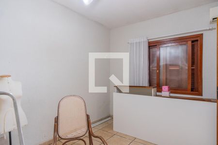 Casa à venda com 272m², 4 quartos e 3 vagasQuarto de Serviço