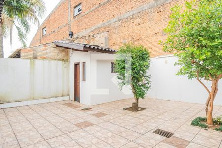 Casa à venda com 272m², 4 quartos e 3 vagasQuintal