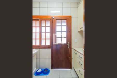 Casa à venda com 272m², 4 quartos e 3 vagasCozinha e Área de Serviço