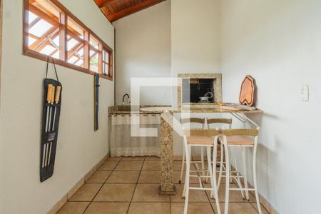 Casa à venda com 272m², 4 quartos e 3 vagasChurrasqueira