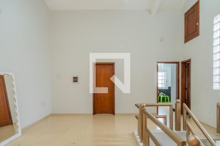 Casa à venda com 272m², 4 quartos e 3 vagasCorredor