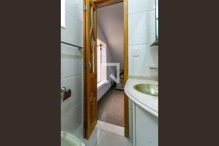 Casa à venda com 200m², 3 quartos e 3 vagasBanheiro 2