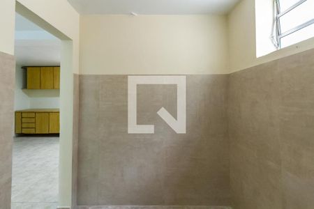 Casa à venda com 200m², 3 quartos e 3 vagasQuarto de Serviço