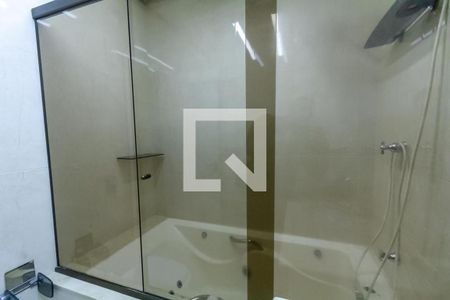 Casa à venda com 200m², 3 quartos e 3 vagasBanheiro 1