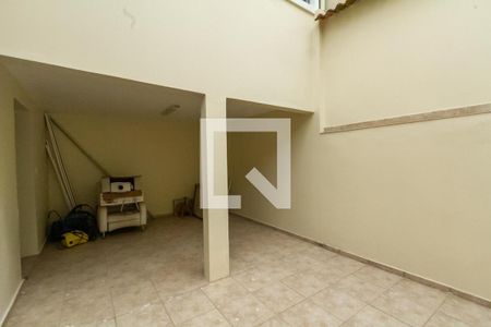 Casa à venda com 200m², 3 quartos e 3 vagasQuintal 2