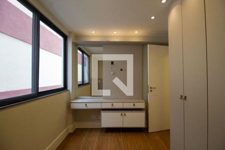 Apartamento à venda com 172m², 4 quartos e 2 vagas Apartamento à venda com 172m², 4 quartos e 2 vagasQuarto 2