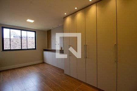 Apartamento à venda com 172m², 4 quartos e 2 vagas Apartamento à venda com 172m², 4 quartos e 2 vagasSuíte
