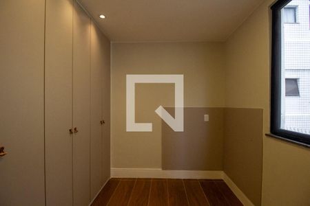 Apartamento à venda com 172m², 4 quartos e 2 vagas Apartamento à venda com 172m², 4 quartos e 2 vagasQuarto 2