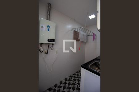 Apartamento à venda com 172m², 4 quartos e 2 vagas Apartamento à venda com 172m², 4 quartos e 2 vagasCozinha e Área de Serviço