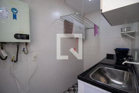 Apartamento à venda com 172m², 4 quartos e 2 vagas Apartamento à venda com 172m², 4 quartos e 2 vagasCozinha e Área de Serviço