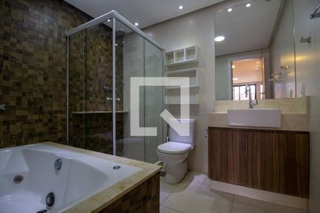 Apartamento à venda com 172m², 4 quartos e 2 vagas Apartamento à venda com 172m², 4 quartos e 2 vagasBanheiro da Suíte