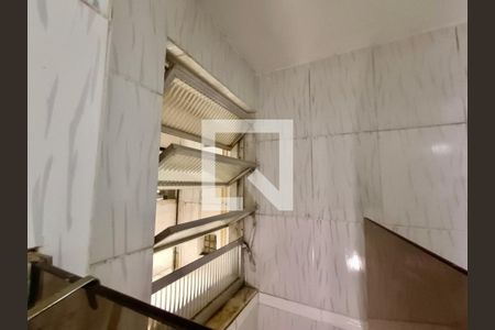 Apartamento à venda com 200m², 4 quartos e 2 vagasSuíte banheiro 