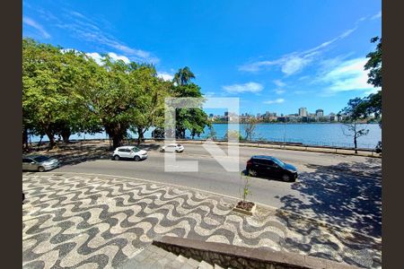 Apartamento à venda com 200m², 4 quartos e 2 vagasVista da Rua