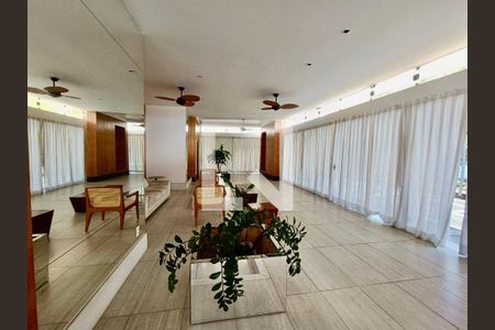 Apartamento à venda com 200m², 4 quartos e 2 vagasPortaria 