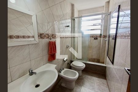 Apartamento à venda com 200m², 4 quartos e 2 vagasBanheiro social 3