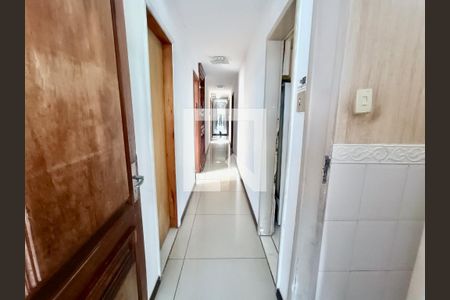 Apartamento à venda com 200m², 4 quartos e 2 vagasCorredor 
