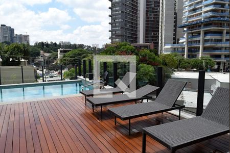 Studio para alugar com 28m², 1 quarto e sem vagaPiscina