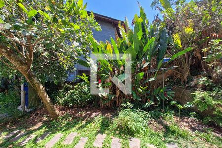 Casa de condomínio à venda com 260m², 4 quartos e 3 vagasQuarto 1