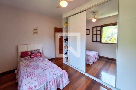 Casa de condomínio à venda com 260m², 4 quartos e 3 vagasQuarto 2