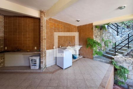 Casa de condomínio à venda com 260m², 4 quartos e 3 vagasÁrea de Serviço