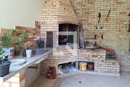 Casa de condomínio à venda com 260m², 4 quartos e 3 vagasChurrasqueira