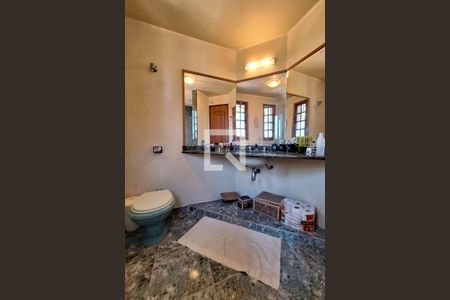 Casa de condomínio à venda com 260m², 4 quartos e 3 vagasBanheiro da Suíte